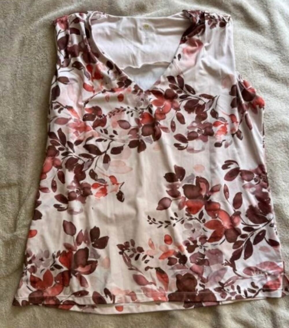 XL Floral Kastel V-neck tank top shirt